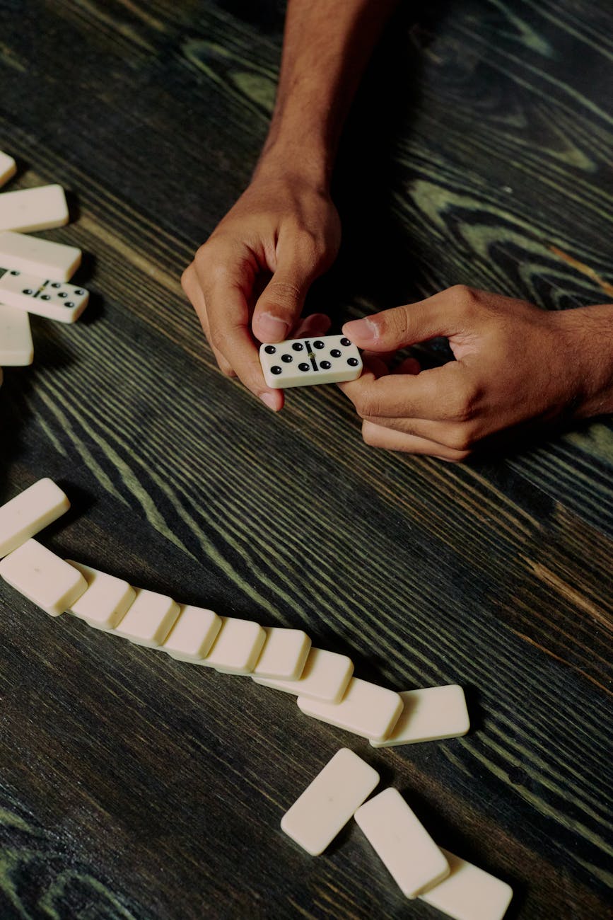 Cracking Pips: Your Essential Guide to Conquering the Hottest New Desktop Domino Challenge!